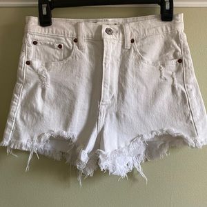 Abercrombie high rise mom short